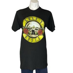 HOT TOPIC Guns n Roses Tee Band Graphic Crewneck Short Sleeve Black Medium